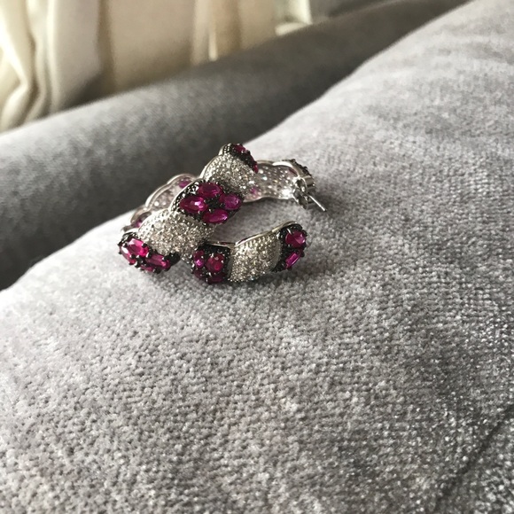 Gorge garnet and silver earrings - Picture 3 of 3